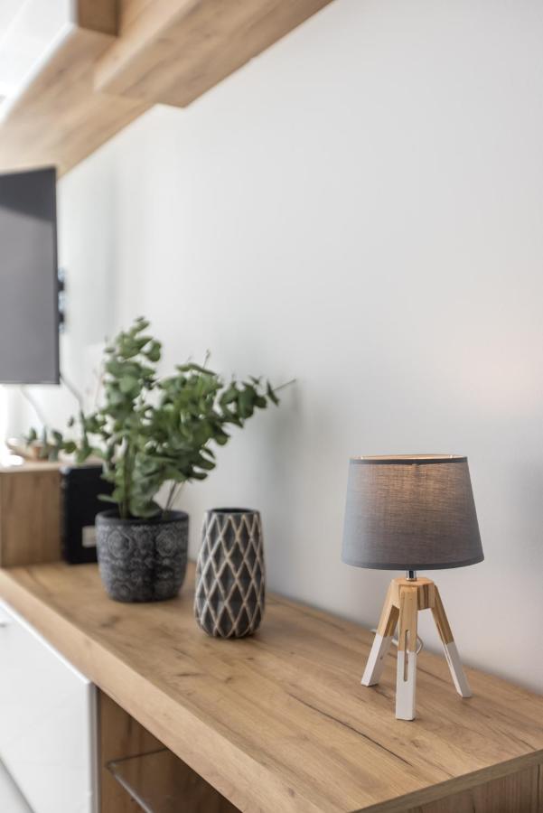 Sundowners Apartment, 52Qm, Double & Single Bed, 10 Min From Old Town Of 스플리트 외부 사진