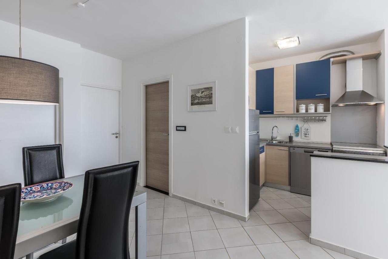 Sundowners Apartment, 52Qm, Double & Single Bed, 10 Min From Old Town Of 스플리트 외부 사진