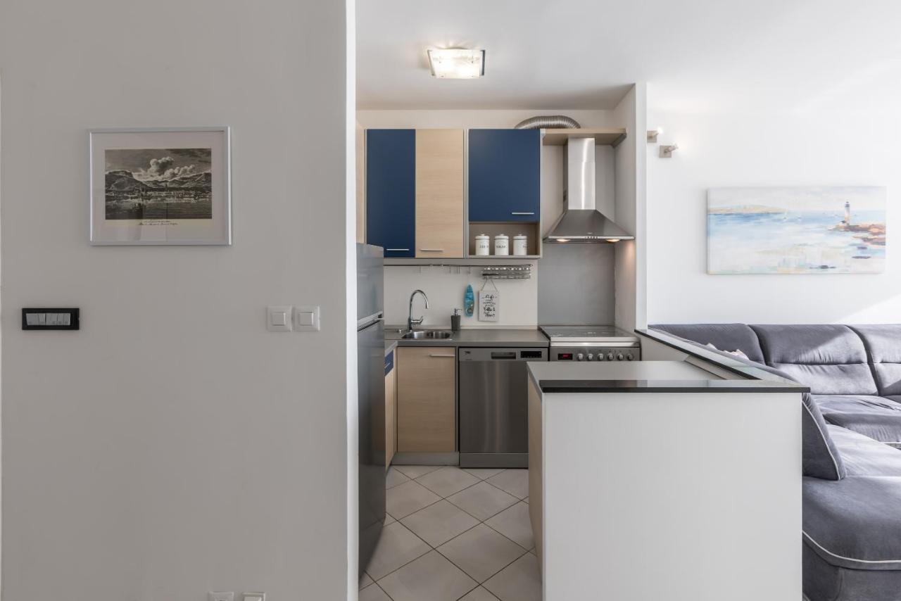 Sundowners Apartment, 52Qm, Double & Single Bed, 10 Min From Old Town Of 스플리트 외부 사진